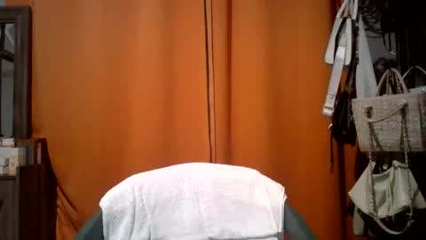 candylious81 online show from 06-09-26, 04:40