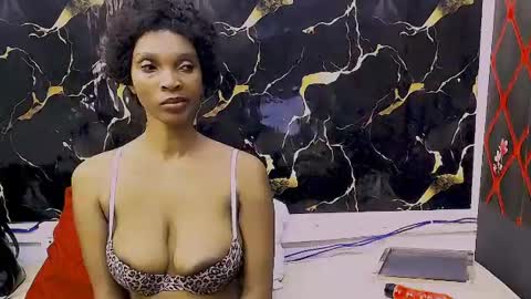 caramelminxx_ online show from 06-20-26, 08:39