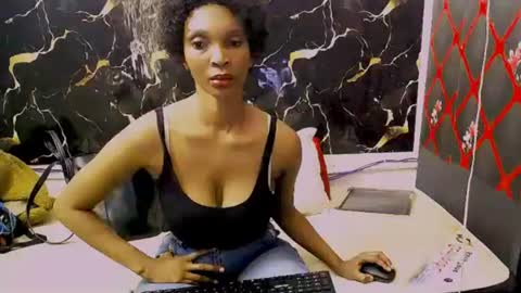 caramelminxx_ online show from 06-22-26, 06:43