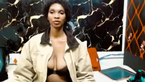 caramelminxx_ online show from 06-27-26, 12:22