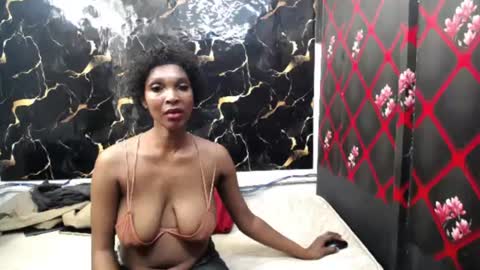 caramelminxx_ online show from 07-27-26, 08:21