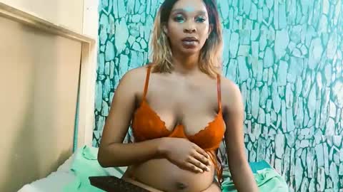 caramelminxxx1 online show from 02-18-26, 06:31