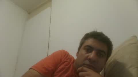 Snapshot of caravibugue chatting on 12-15-24, 02:30 caravibugue online show from 12-15-24, 02:30