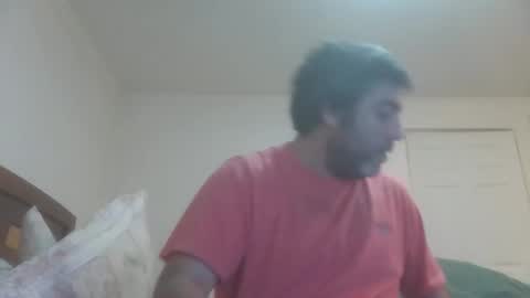 Snapshot of caravibugue chatting on 10-13-25, 12:43 caravibugue online show from 10-13-25, 12:43