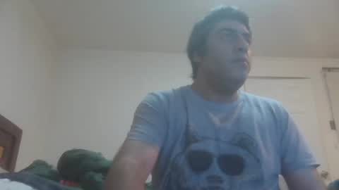 Snapshot of caravibugue chatting on 10-15-25, 01:17 caravibugue online show from 10-15-25, 01:17