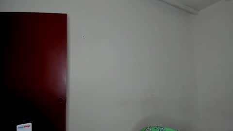 Carlos and Cristian  online show from 11-21-25, 02:43