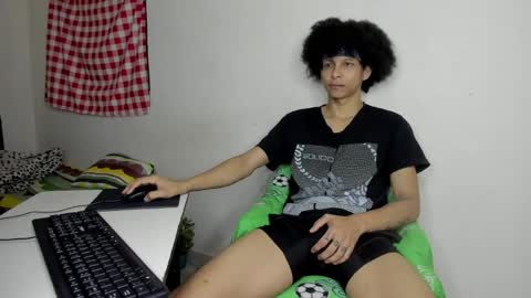 Carlos and Cristian  online show from 04-24-26, 04:48