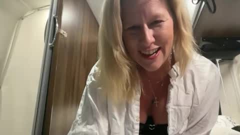 carebear5719 online show from 05-19-26, 12:27