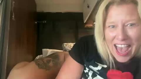 carebear5719 online show from 06-19-26, 07:17