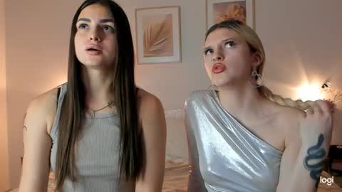 Snapshot of caressyourself chatting on 01-12-25, 02:19 caressyourself online show from 01-12-25, 02:19