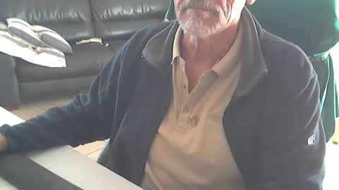 Snapshot of cargo69 chatting on 05-13-26, 04:04 cargo69 online show from 05-13-26, 04:04