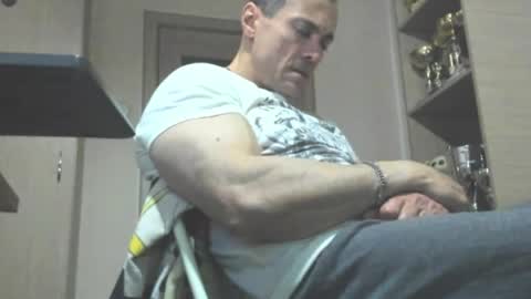 Laz online show from 04-21-26, 01:42