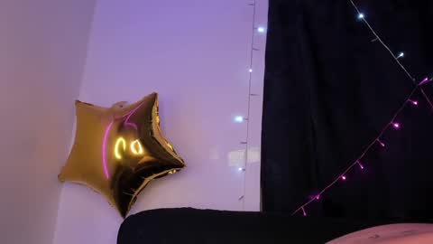 Snapshot of carla_smith__ chatting on 01-15-25, 04:15 Carla online show from 01-15-25, 04:15