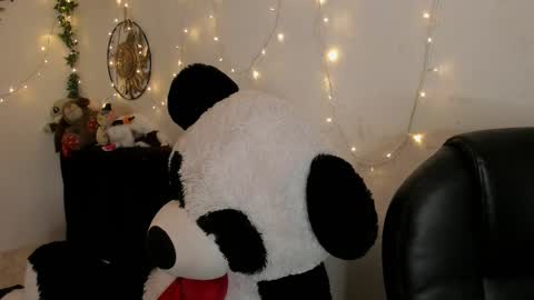 Carla online show from 12-15-25, 03:55