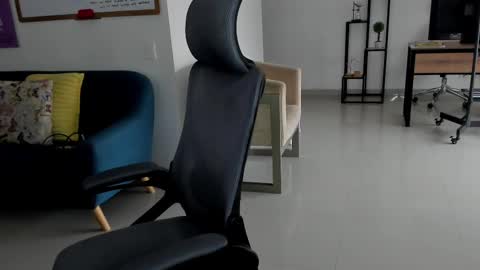Snapshot of carlaconnortv chatting on 03-09-25, 11:47 Carla Connor online show from 03-09-25, 11:47