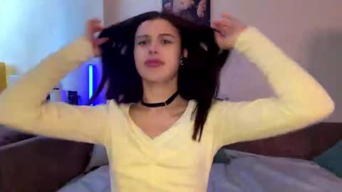 Snapshot of carlaiacovone chatting on 07-30-26, 12:15 Alina online show from 07-30-26, 12:15