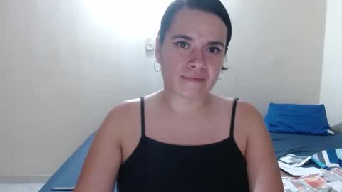 carlajames_1 online show from 12-12-24, 02:26