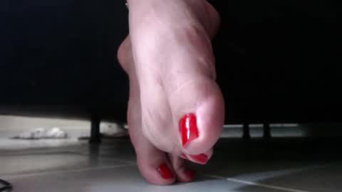 carlajames_1 online show from 12-28-24, 07:11