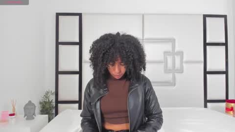 Snapshot of carlamarcuzzi chatting on 01-11-26, 07:52 Carla online show from 01-11-26, 07:52