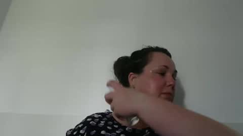 Carlaruth online show from 05-27-26, 02:36