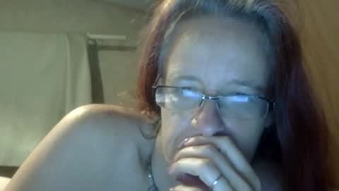 carleeswoman08 online show from 04-28-26, 11:15