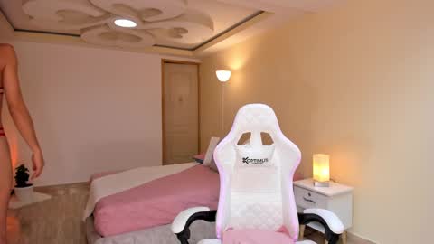 Alejandra online show from 02-15-25, 01:42