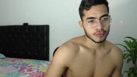Carlitos online show from 08-02-26, 01:48