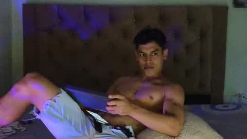 Snapshot of carloshero69 chatting on 11-25-25, 06:08 carloshero69 online show from 11-25-25, 06:08