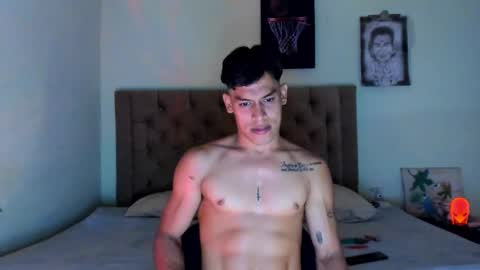 Snapshot of carloshero69 chatting on 11-27-25, 12:46 carloshero69 online show from 11-27-25, 12:46