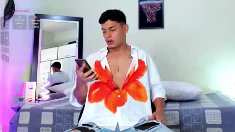Snapshot of carloshero69 chatting on 04-29-26, 07:42 carloshero69 online show from 04-29-26, 07:42
