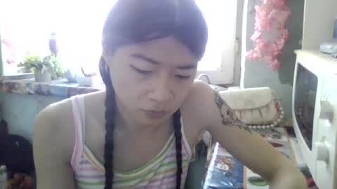 Snapshot of carlyjoy chatting on 06-13-26, 10:35 CarlyJoy online show from 06-13-26, 10:35