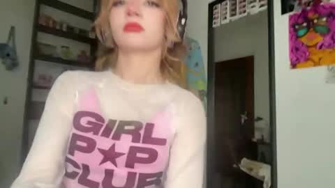 Elina online show from 05-23-26, 10:47