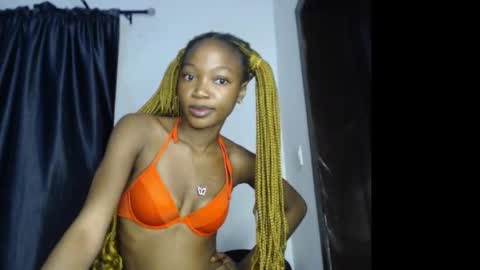 Snapshot of carobaby8 chatting on 11-08-25, 04:45 caroline online show from 11-08-25, 04:45