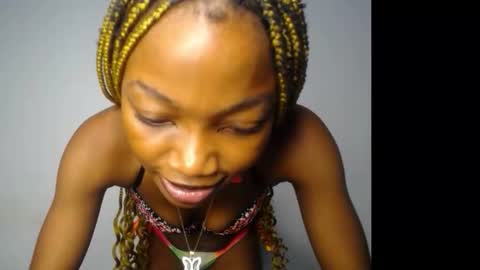 caroline online show from 11-15-25, 05:27