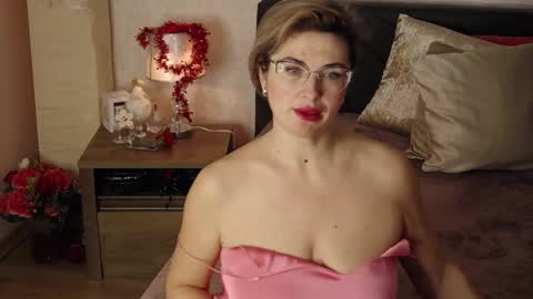 CaroJhones online show from 01-23-25, 05:45