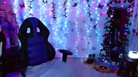 Carolina online show from 11-29-25, 02:47