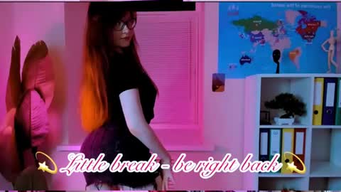 Carol online show from 05-16-26, 01:13