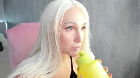 Snapshot of carol_may_ chatting on 09-13-25, 05:18 carol_may_ online show from 09-13-25, 05:18