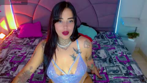 Carolaine01 online show from 10-04-25, 08:51