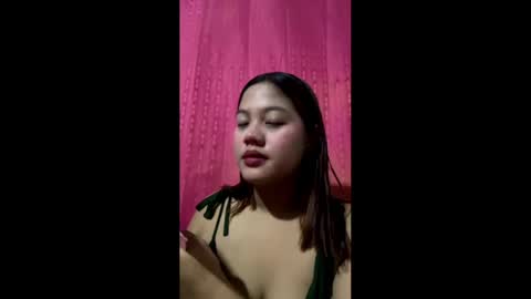 Snapshot of carolbirdtail chatting on 06-08-26, 11:21 Philippa online show from 06-08-26, 11:21
