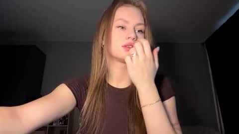 Lisa online show from 12-22-25, 08:11