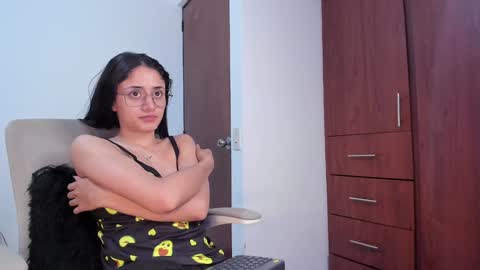 Caroline online show from 01-08-25, 11:52