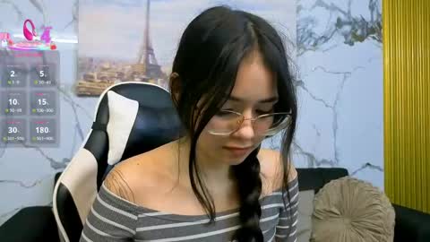 Snapshot of carolina23_pm chatting on 05-21-26, 12:17 carolina23_pm online show from 05-21-26, 12:17