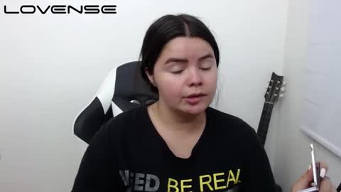 Snapshot of carolina_lee12 chatting on 10-06-25, 01:25 carolina online show from 10-06-25, 01:25