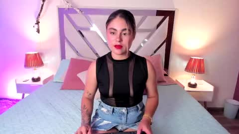 carolina_torres25 online show from 04-18-26, 08:09