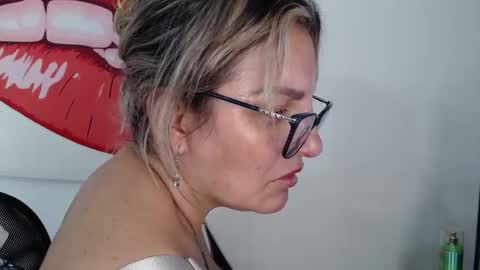 Carolina online show from 02-02-25, 12:19