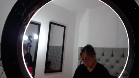 Carolina online show from 02-12-25, 12:37