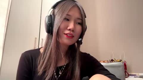 Snapshot of carolinadalegowski chatting on 08-01-26, 10:47 LIl online show from 08-01-26, 10:47