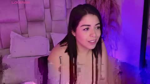 caroline online show from 11-26-25, 04:46