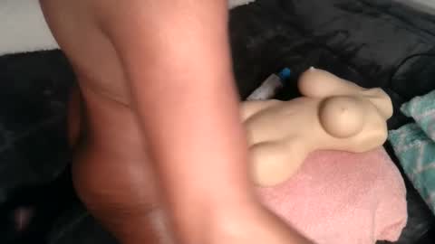 carolinayungin96 online show from 01-17-25, 10:01